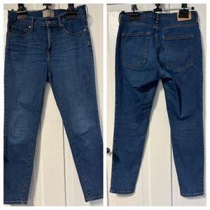 Everlane Mid Rise Medium Wash skinny ankle jeans size 30